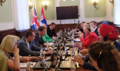 10. jul 2023. Članovi Odbora za odbranu i unutrašnje poslove u razgovoru sa delegacijom Parlamenta Ujedinjenog Kraljevstva